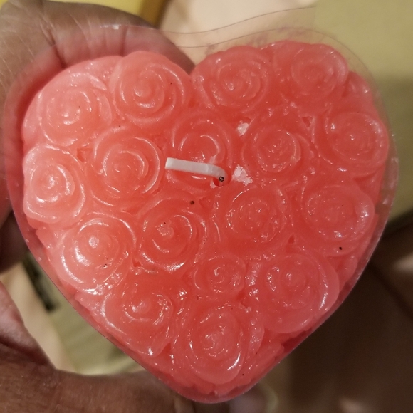 LED Rose Candle, Headband & Keychain Bundle - Picture 5 of 11